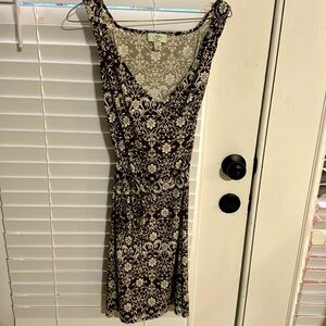 PETITE cute dress for the spring/summer with tie at waist